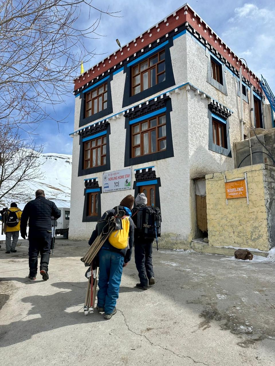 Arriving at the Norling Home Stay